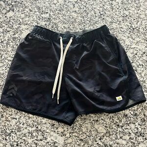 Vuori Performance Shorts